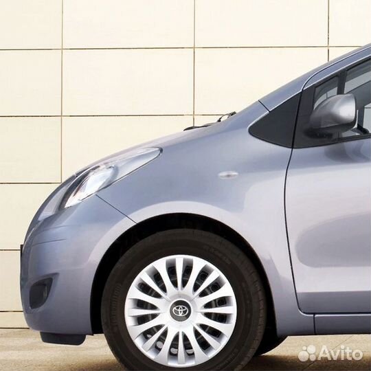 Крыло переднее левое в цвет Toyota Yaris XP90