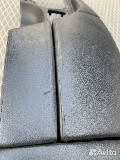 Подлокотник Bmw 5 E60