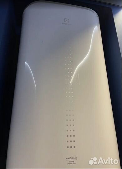 Водонагреватель Electrolux EWH 80 Major LZR 3