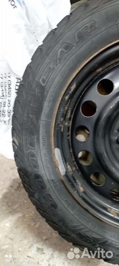 Goodyear UltraGrip Extreme 205/60 R16 и 205/60 R16