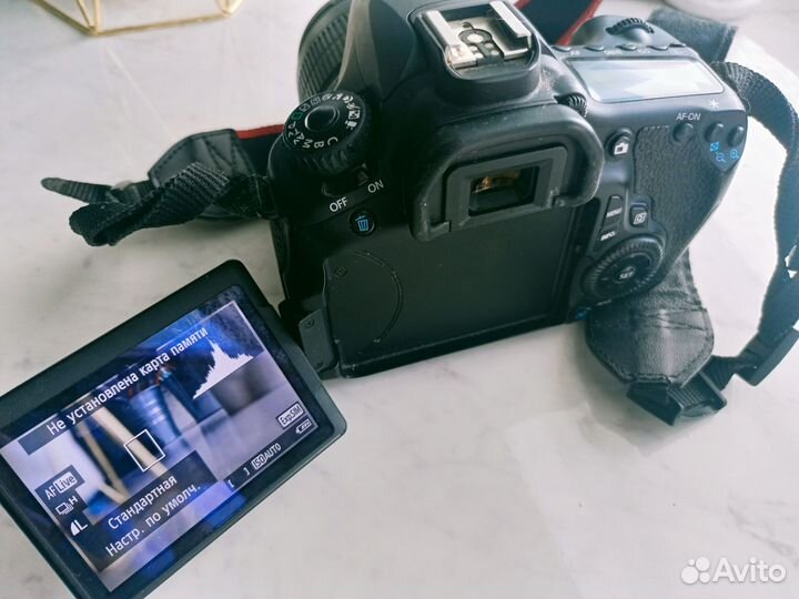 Зеркальный фотоаппарат canon 60d