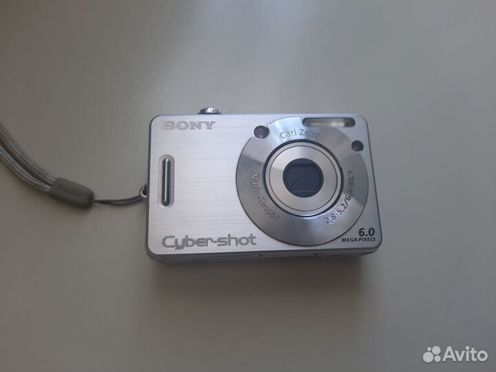 Фотоаппарат Sony Cyber-shot DSC-W50