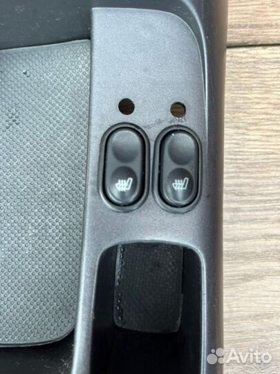 Рамка центральной консоли Hyundai Sonata V 2.0