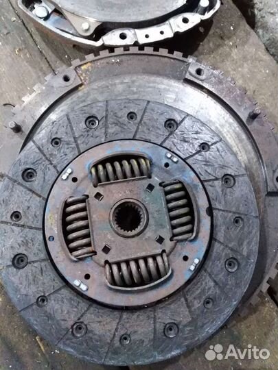 Корзина в сборе на двигателе д4св