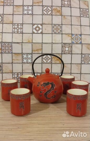 Чайные наборы (из 16 предметов и китайский)