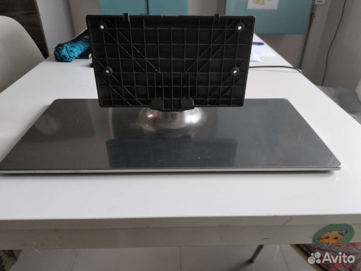 Подставка от телевизора