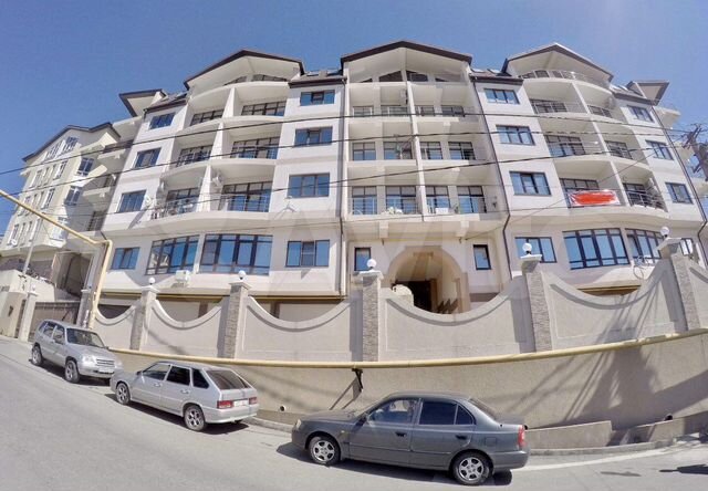 3-к. квартира, 97 м², 4/5 эт.