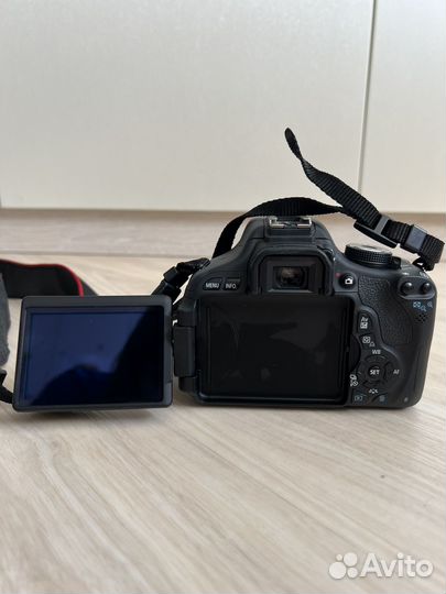 Зеркальный фотоаппарат canon 600d kit