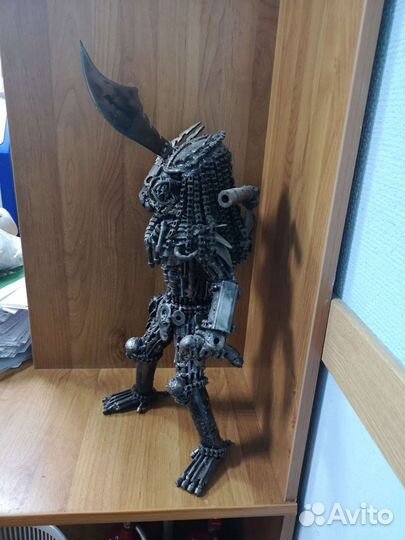 Скульптура из металла Хищник (Predator)