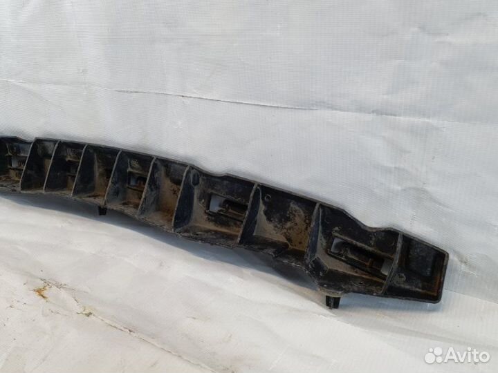 Кронштейн задний Renault Megan 3 2012