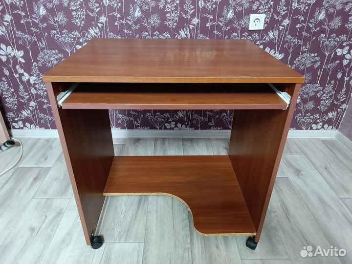 Компьютерный стол бу