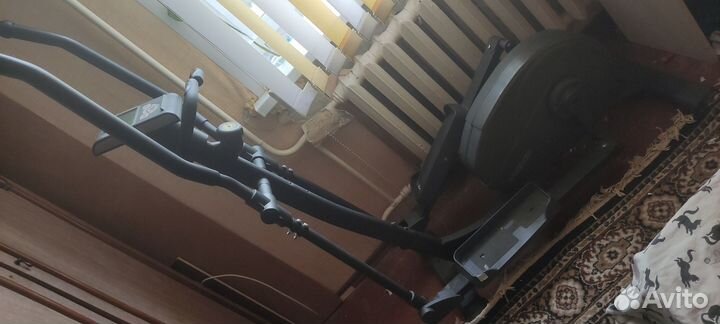 Эллиптический тренажер torneo