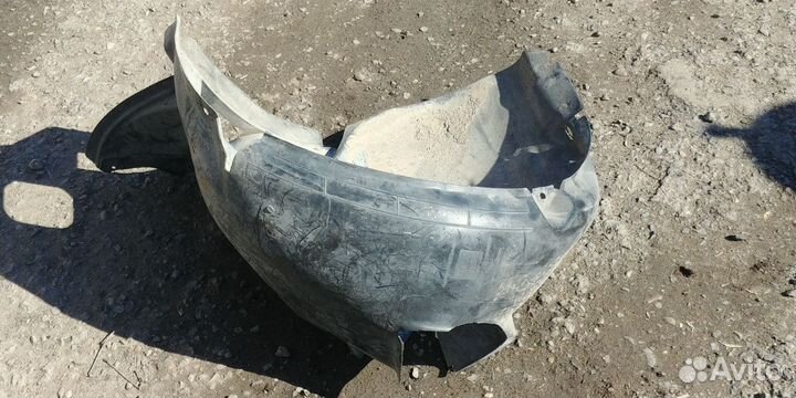 Подкрылок Volkswagen jetta 6 правый