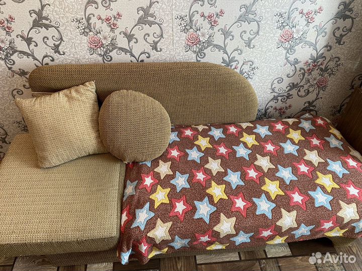 Диван (тахта)