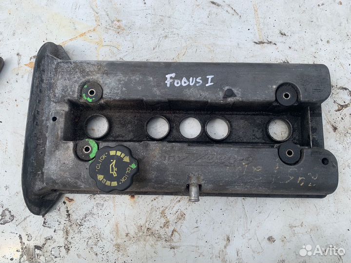 Клапанная крышка Ford Focus 1 1.6