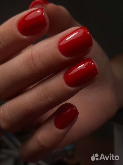 Маникюр с покрытием гель-лаком