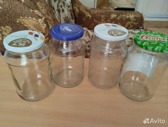Банки стеклянные с винтовыми крышками