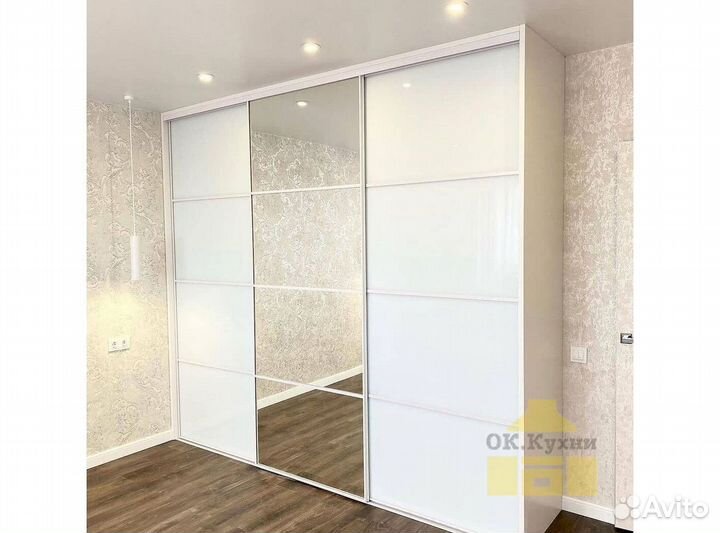 Шкаф двухстворчатый