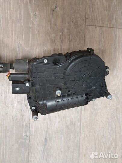 Замок двери задний правый Bmw X5 3.0D E70 M57N2