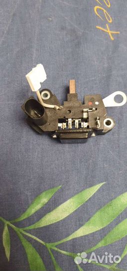 Реле регулятора напряжения генератора