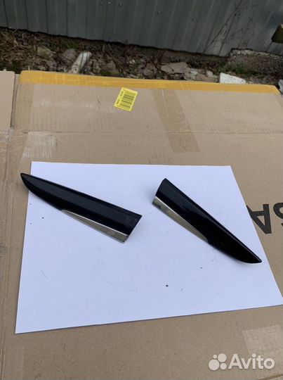 Молдинг переднего крыла Lexus LS 460 600