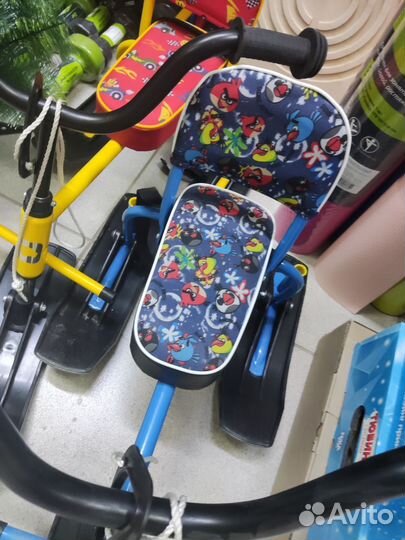 Детский снегокат с ручкой