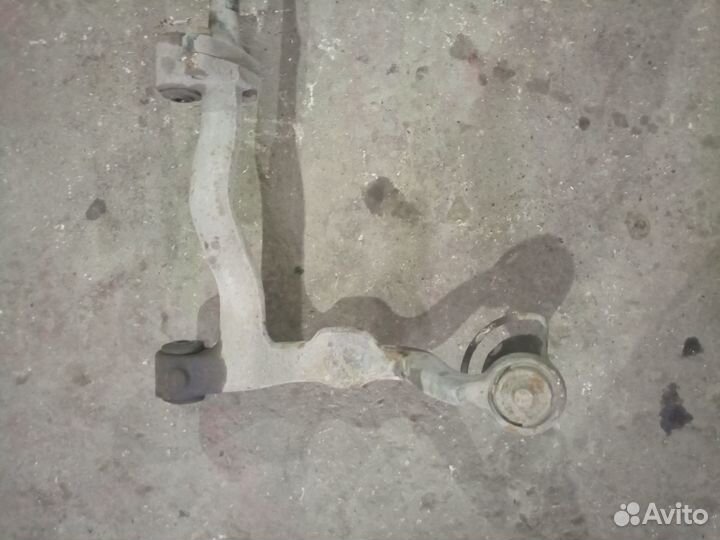 Рычаг подвески Volkswagen Transporter Caravelle Т4