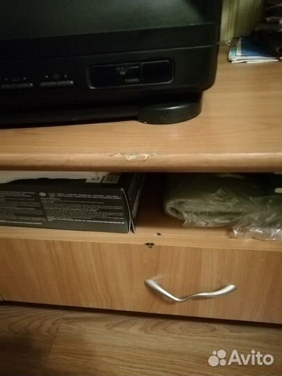 Тумба под телевизор + навесная полка бу