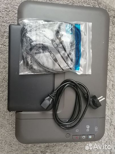 Цветной струйный принтер hp deskjet 1050a