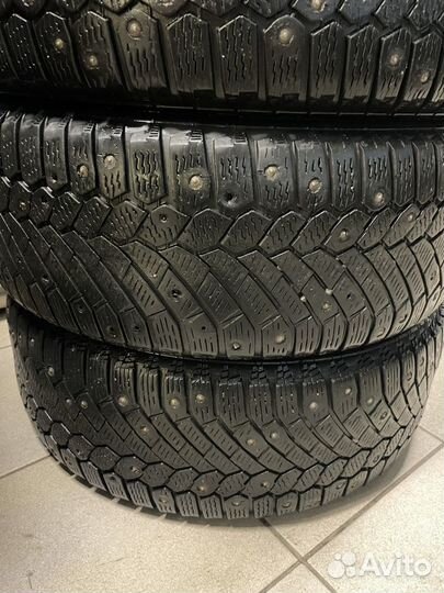 Continental ContiIceContact 215/55 R17