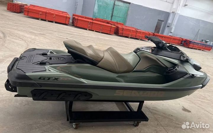 Новый гидроцикл BRP SEA-DOO GTX LTD 300