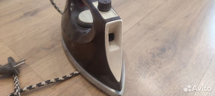 Утюг советский утп 1000-1,8. 220