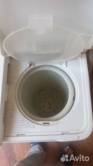 Стиральная машина с вертикальной загрузкой