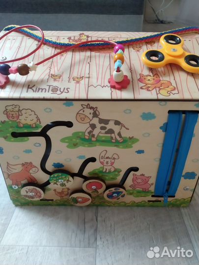 Бизиборд домик