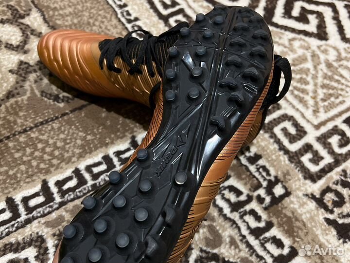 Бутсы 41 размер новые