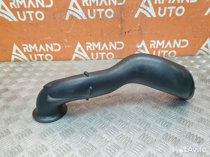 Патрубок воздушного фильтра правый Porsche Cayenne