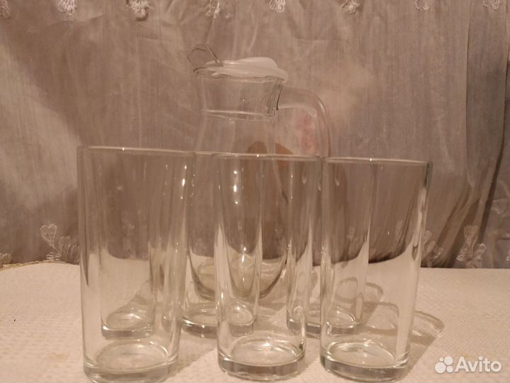 Графин и стаканы
