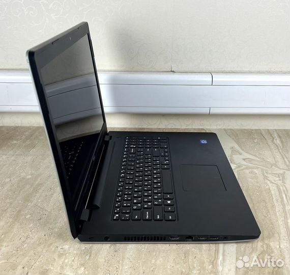 Dell Inspiron 5748 (17.3