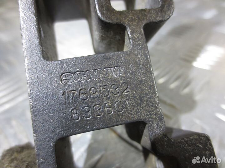 Кронштейн системы охлаждения Scania 1769532