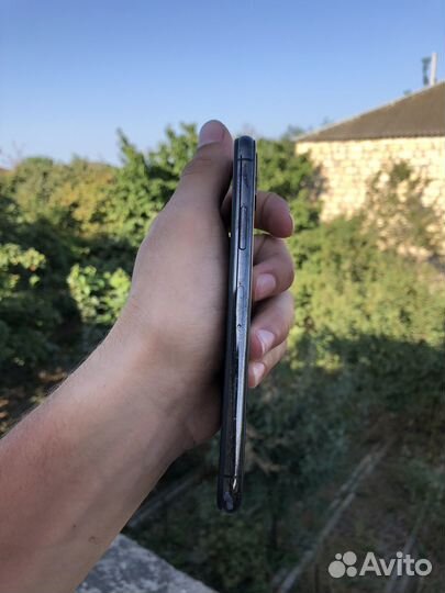 iPhone X