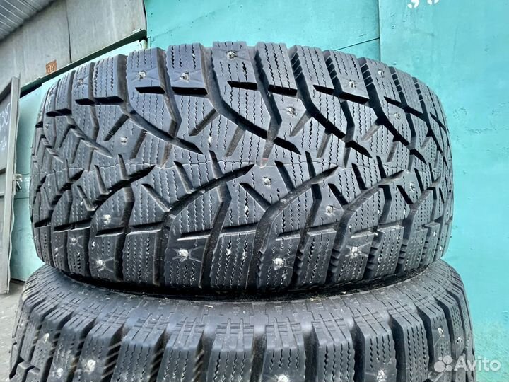 Bridgestone Blizzak Spike-02 225/65 R17 106T