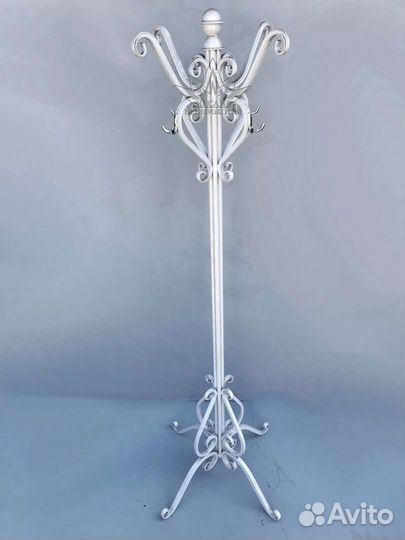Вешалка кованая напольная