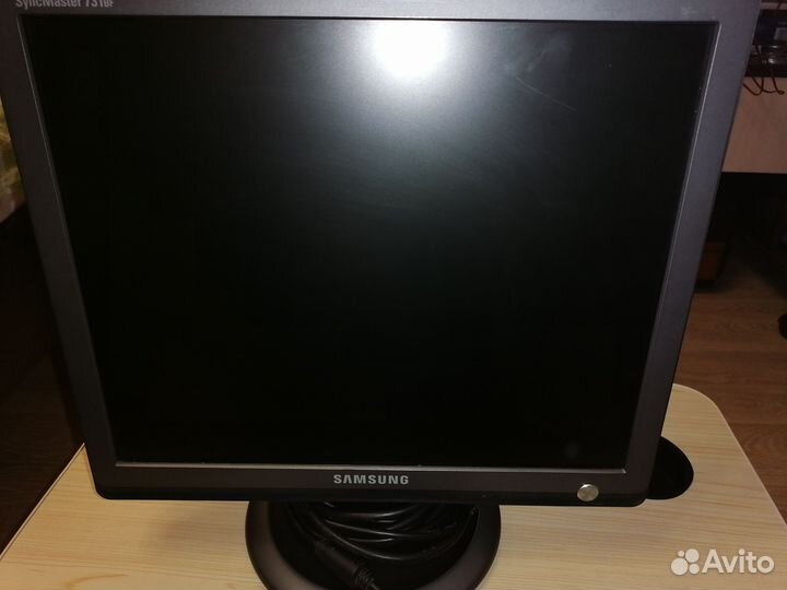 Монитор Samsung 17 дюймов