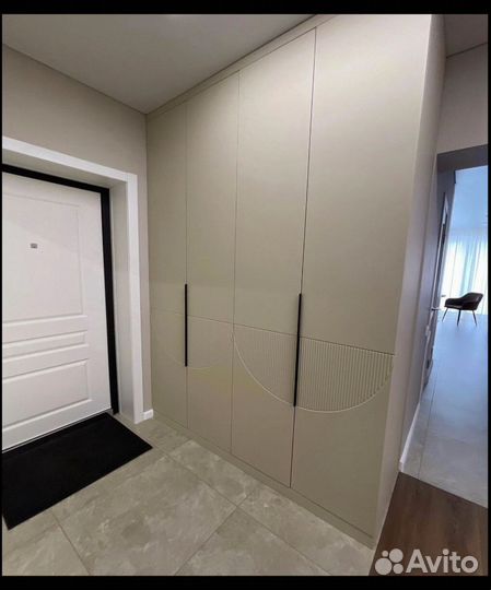 Распашной шкаф на заказ. Фабрика