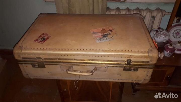 Чемодан каретный хобби винтаж