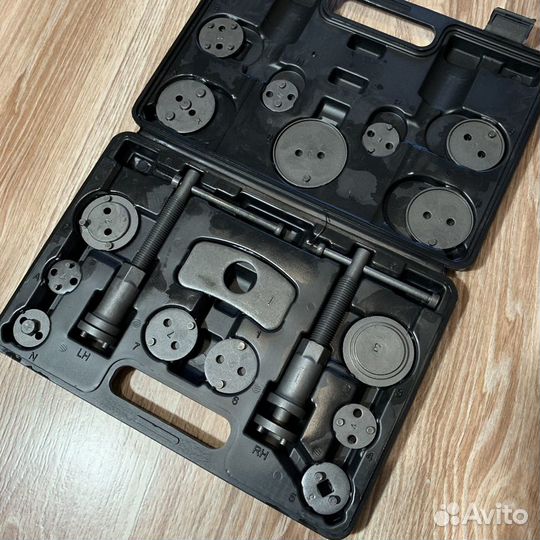 Набор для утапливания поршней тормозного цилинда