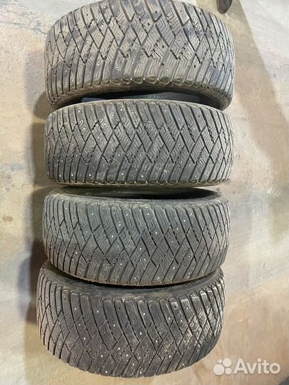 Goodyear UltraGrip 215/55 R16 97T