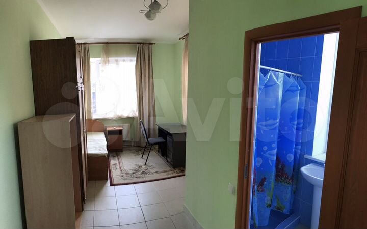 Комната 16 м² в 5-к., 1/3 эт.