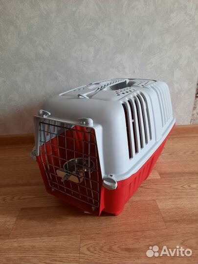 Переноска для кошек и маленьких собак