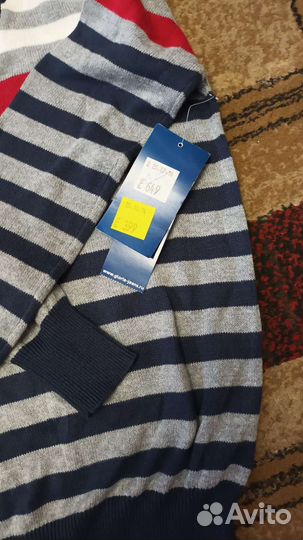 Продам джемпер